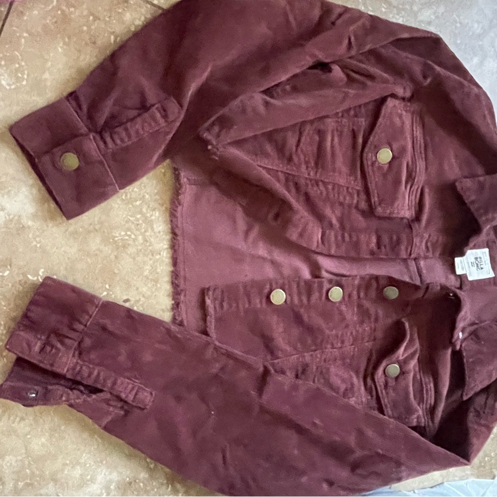 Used size medium burgundy corduroy billabong jacket